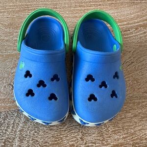 Disney Crocs - Mickey size toddler C6-7